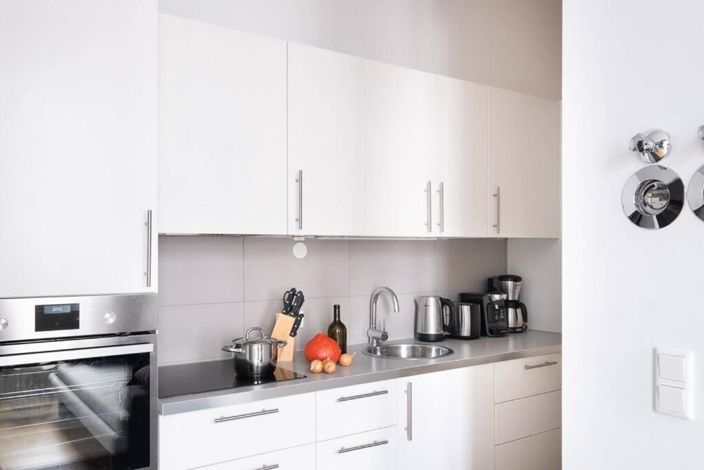 Sc 05 By Rockchair Apartments L Superhost Status L 2 Bedrooms Boxspringbeds Balcony Elevator - Cozy Family & Business Flair Welcomes You! Berlín Exteriér fotografie